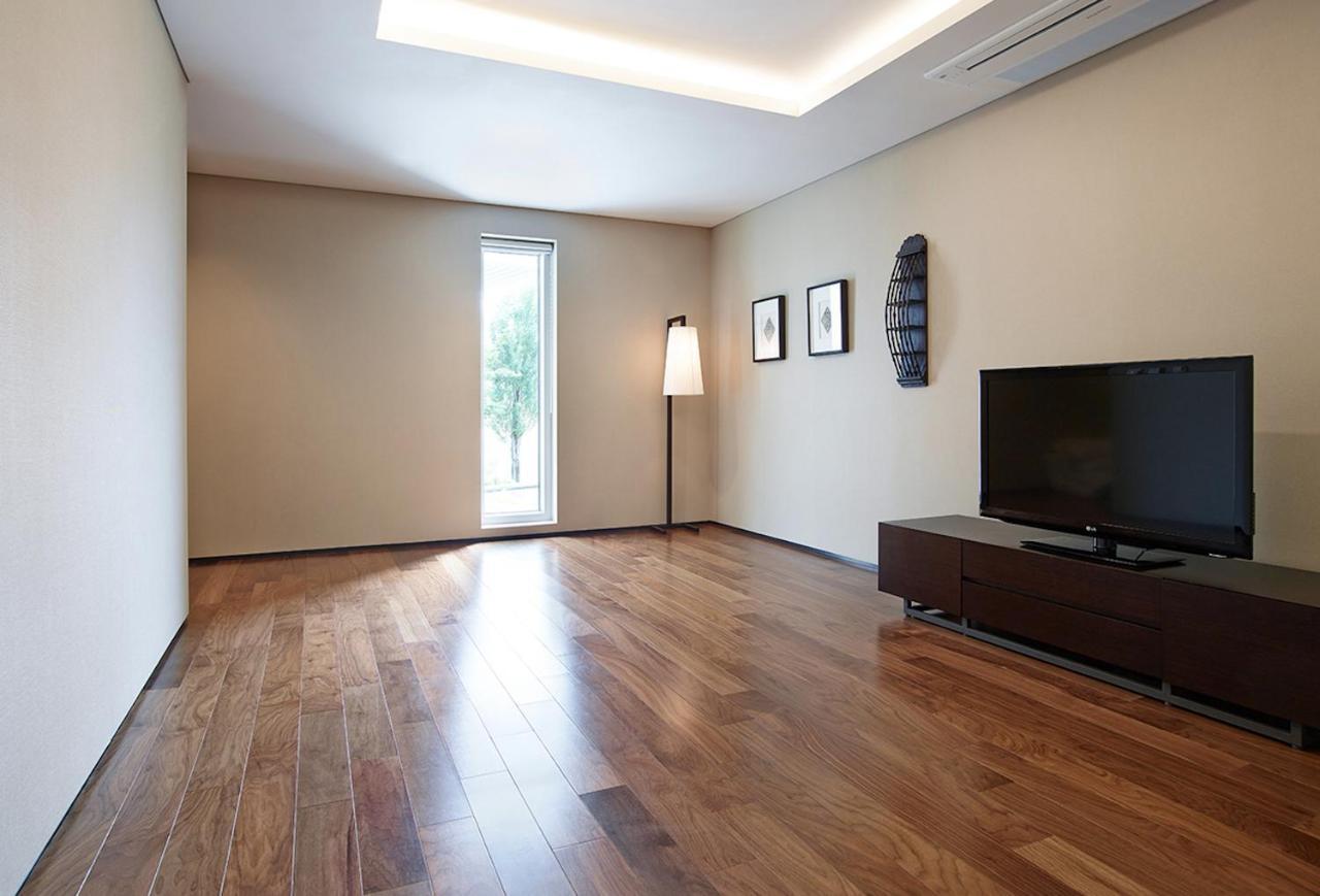 The Suites Hotel Namwon Bagian luar foto