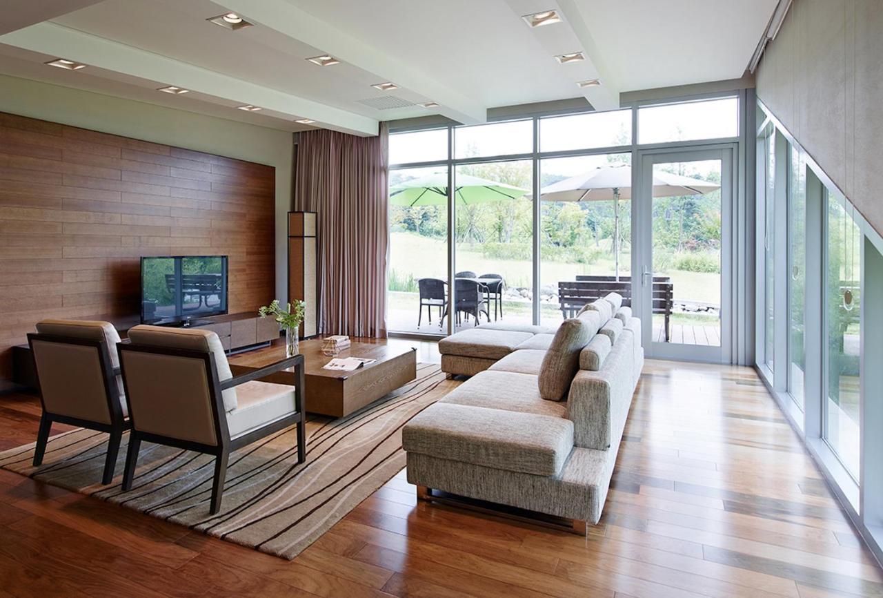 The Suites Hotel Namwon Bagian luar foto