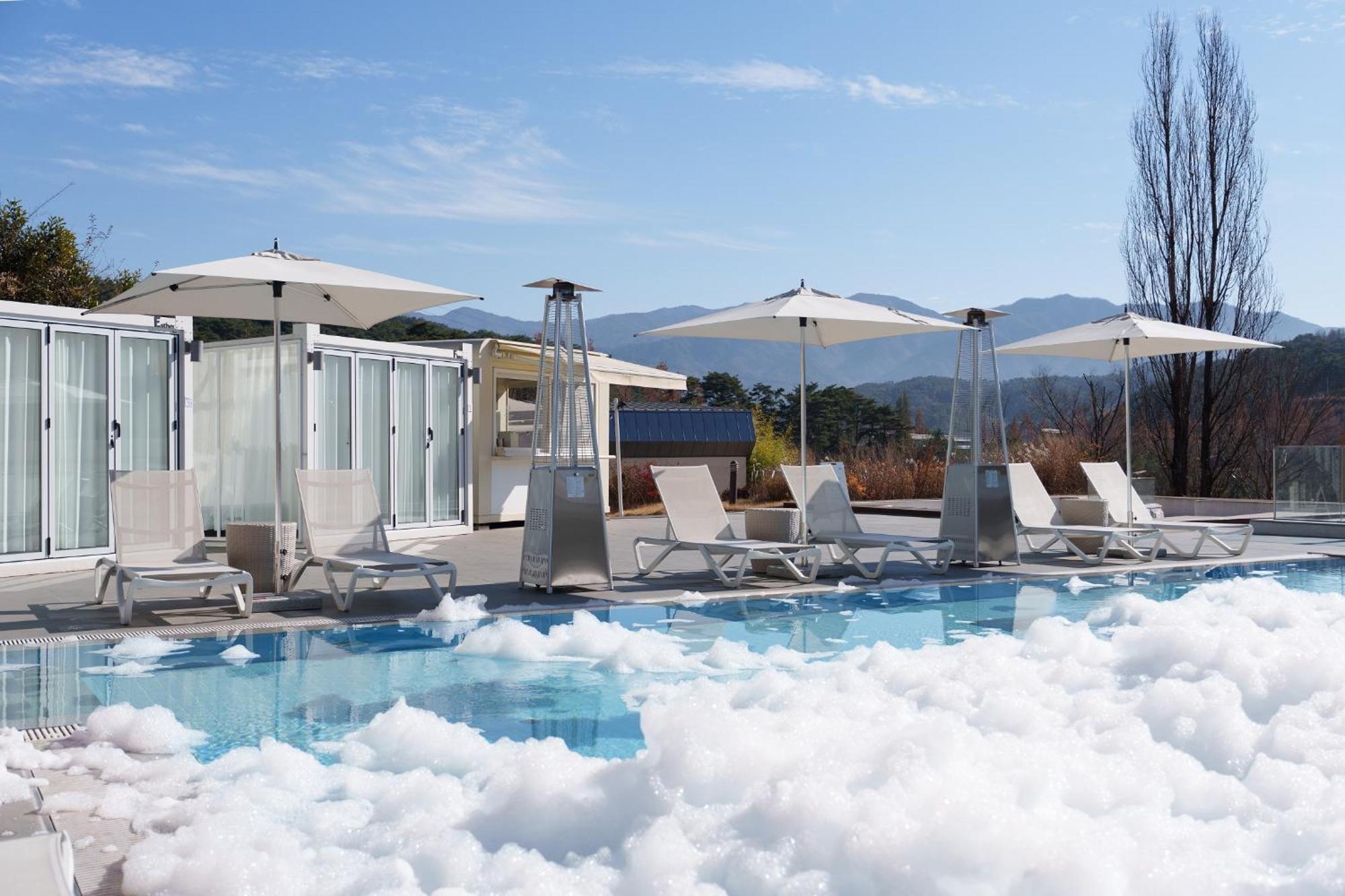 The Suites Hotel Namwon Bagian luar foto