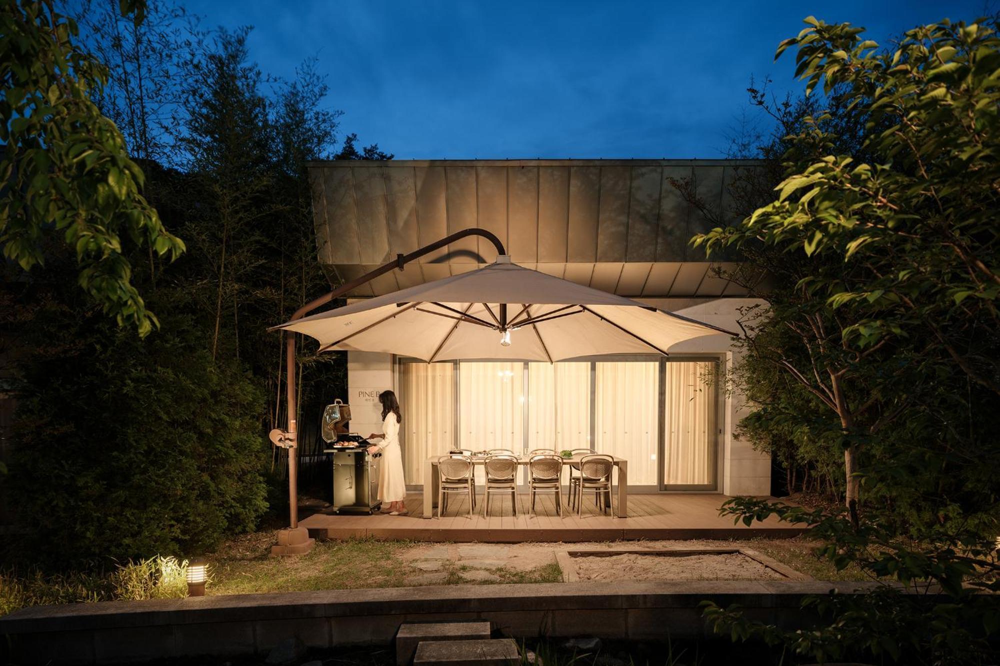 The Suites Hotel Namwon Bagian luar foto
