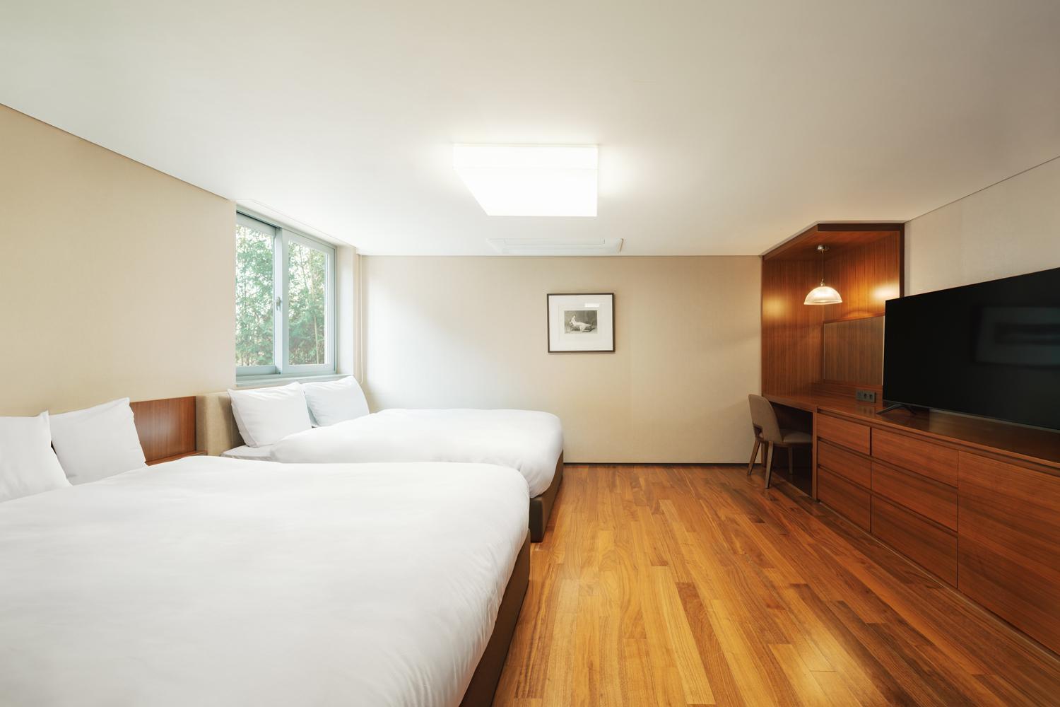 The Suites Hotel Namwon Bagian luar foto