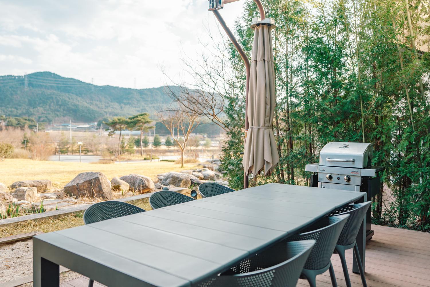 The Suites Hotel Namwon Bagian luar foto